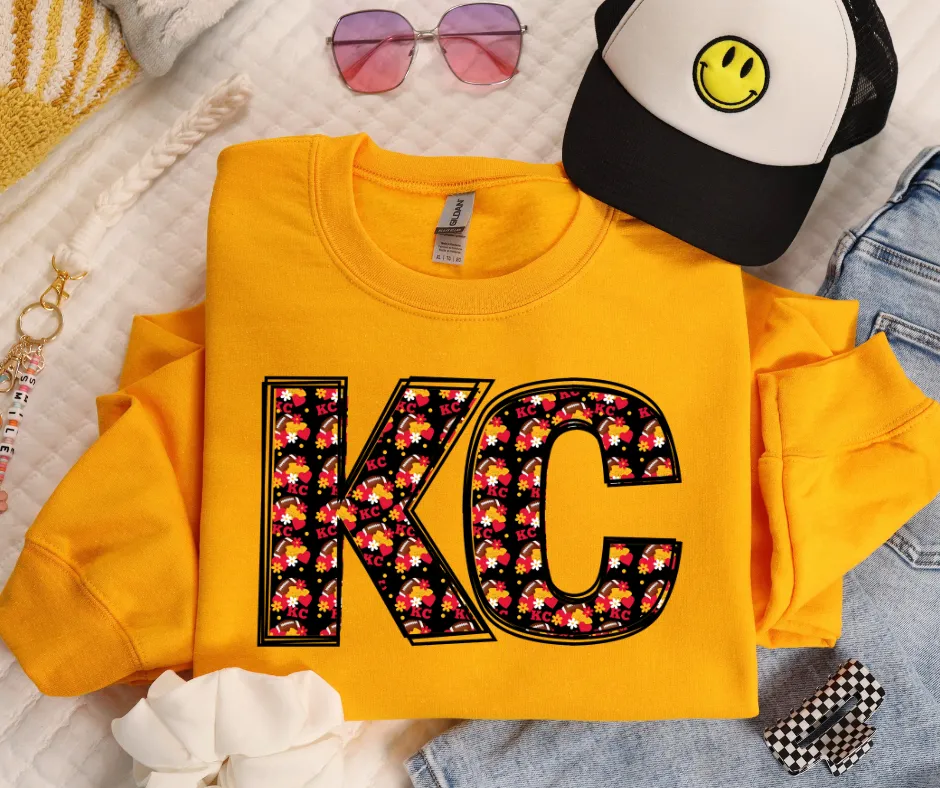 KC Daisy Pattern Gold Graphic Sweatshirt