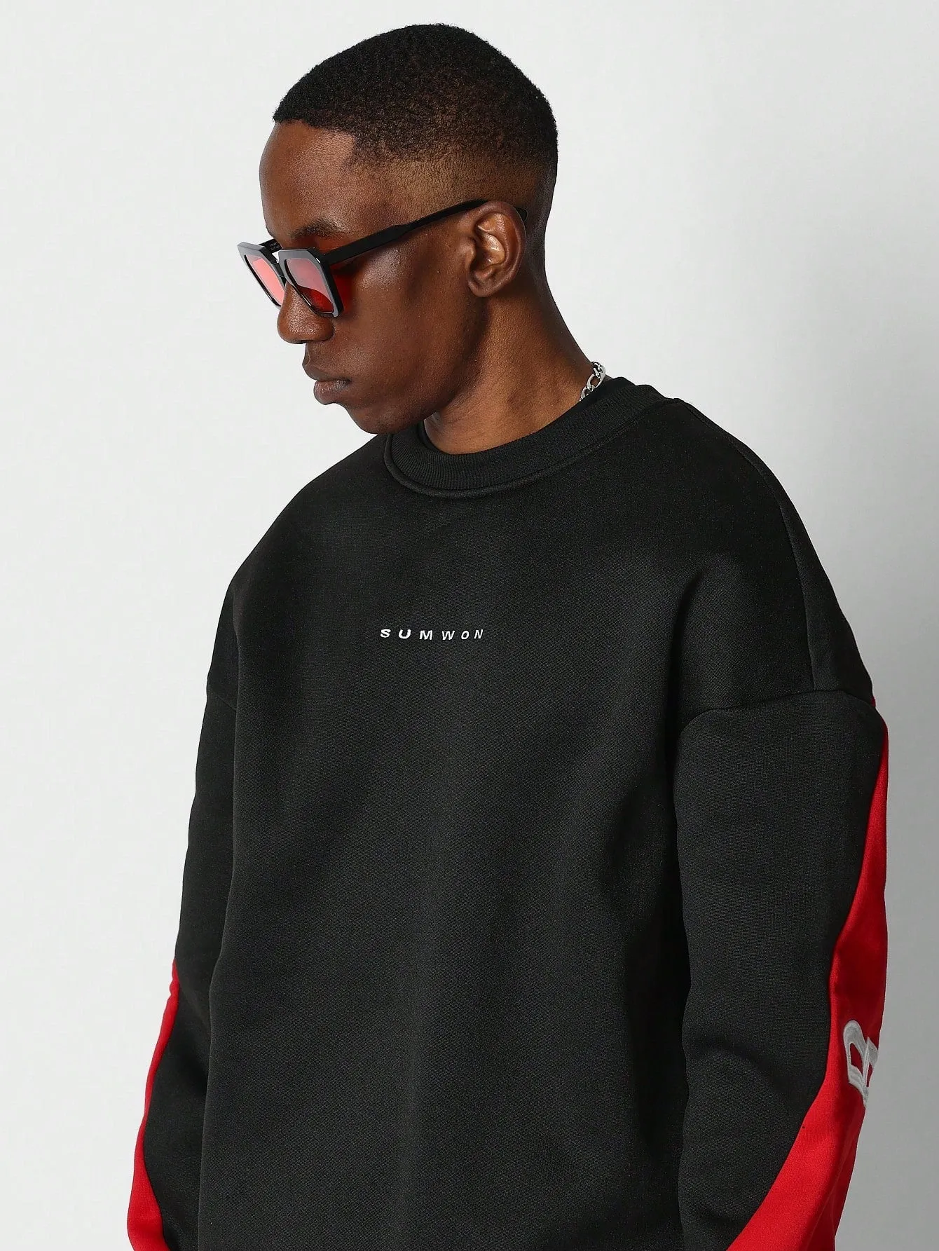 SUMWON Crew Neck Colour Blocked Sweatshirt With Back Brooklyn Embroidery