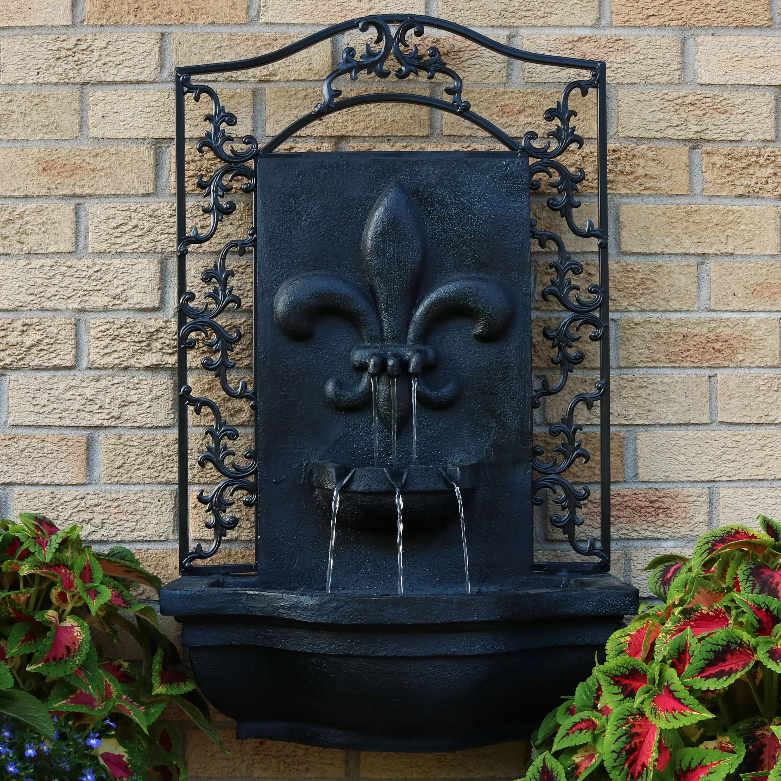 Sunnydaze French Lily Solar Outdoor Wall Fountain