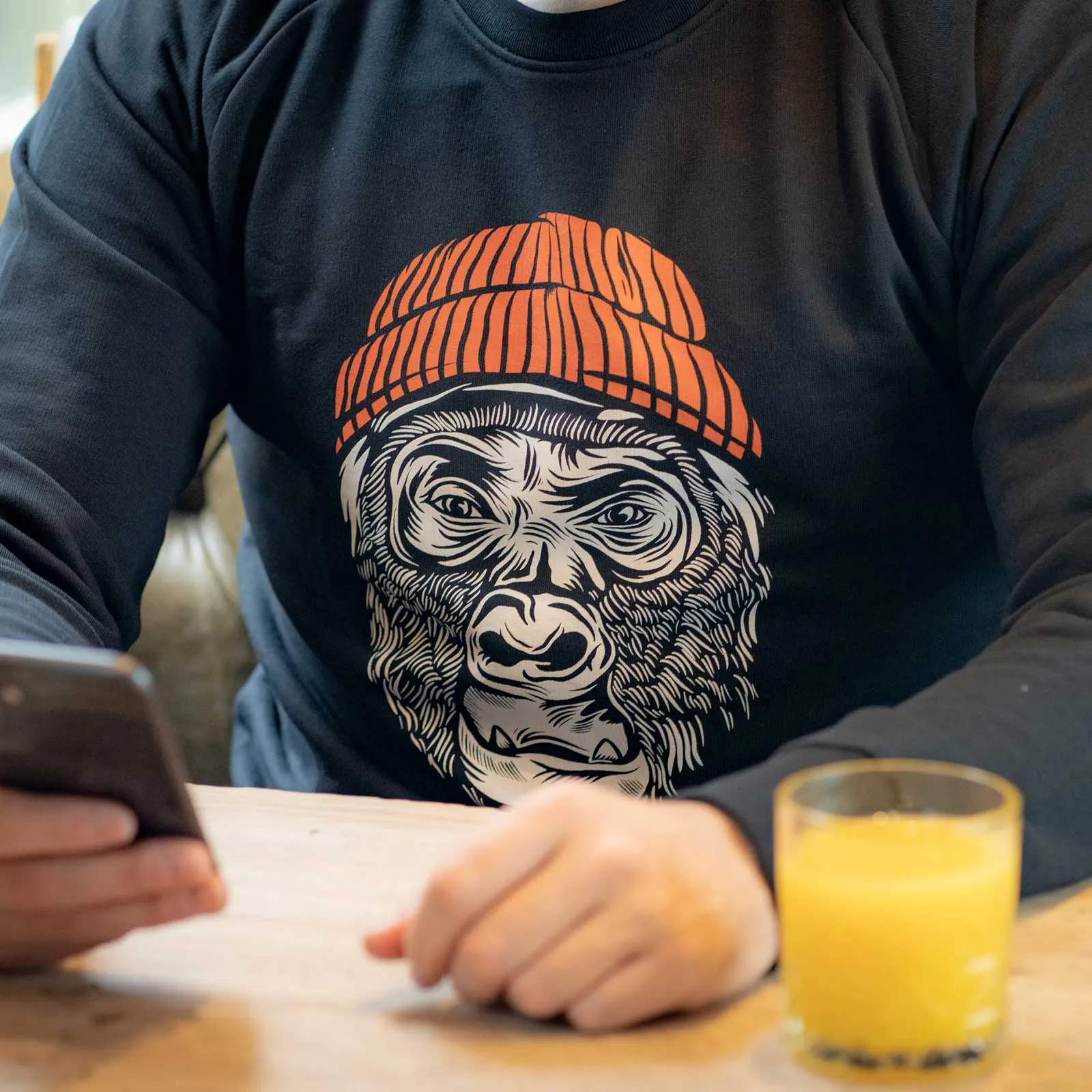 Winston’s - Gorilla Sweatshirt - Black